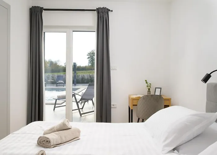 Savrani By Istrialux 빌라