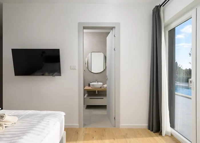 Savrani By Istrialux