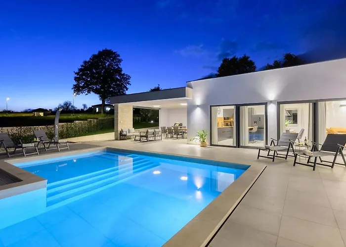 Savrani By Istrialux *