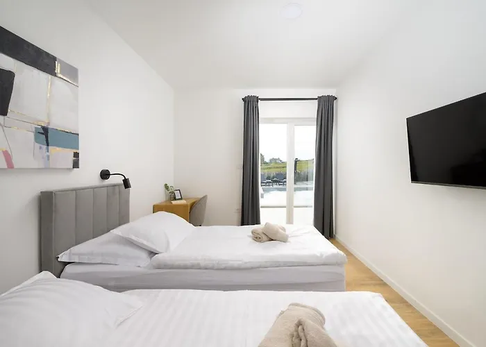 Savrani By Istrialux Rudani