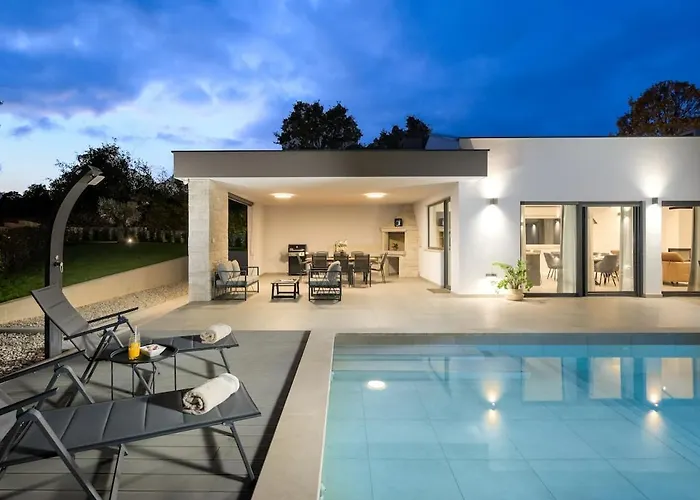 Savrani By Istrialux Rudani