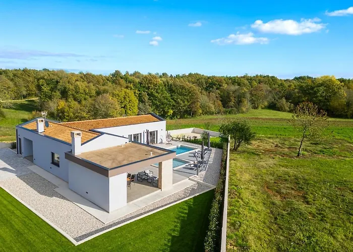 Savrani By Istrialux